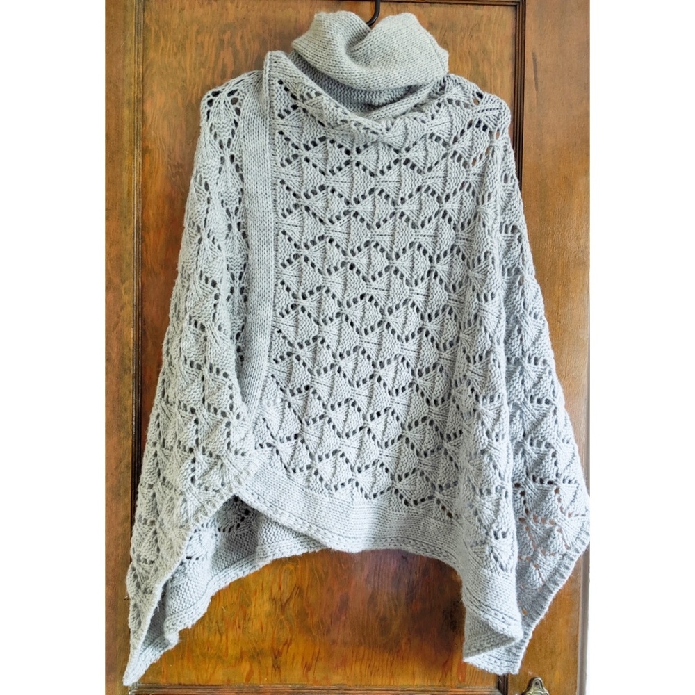 Stambecco Cowl Neck Poncho, Made in Italy - Picture 6 of 7
